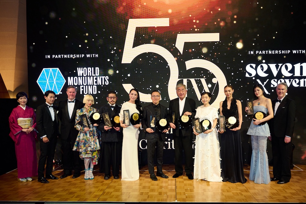 Tokyo Weekender55周年、“多様性と文化の継承”を祝うチャリティガラ開催。写真家Leslie Keeが授与する日本文化を牽引する16名の「TW Icon」を表彰